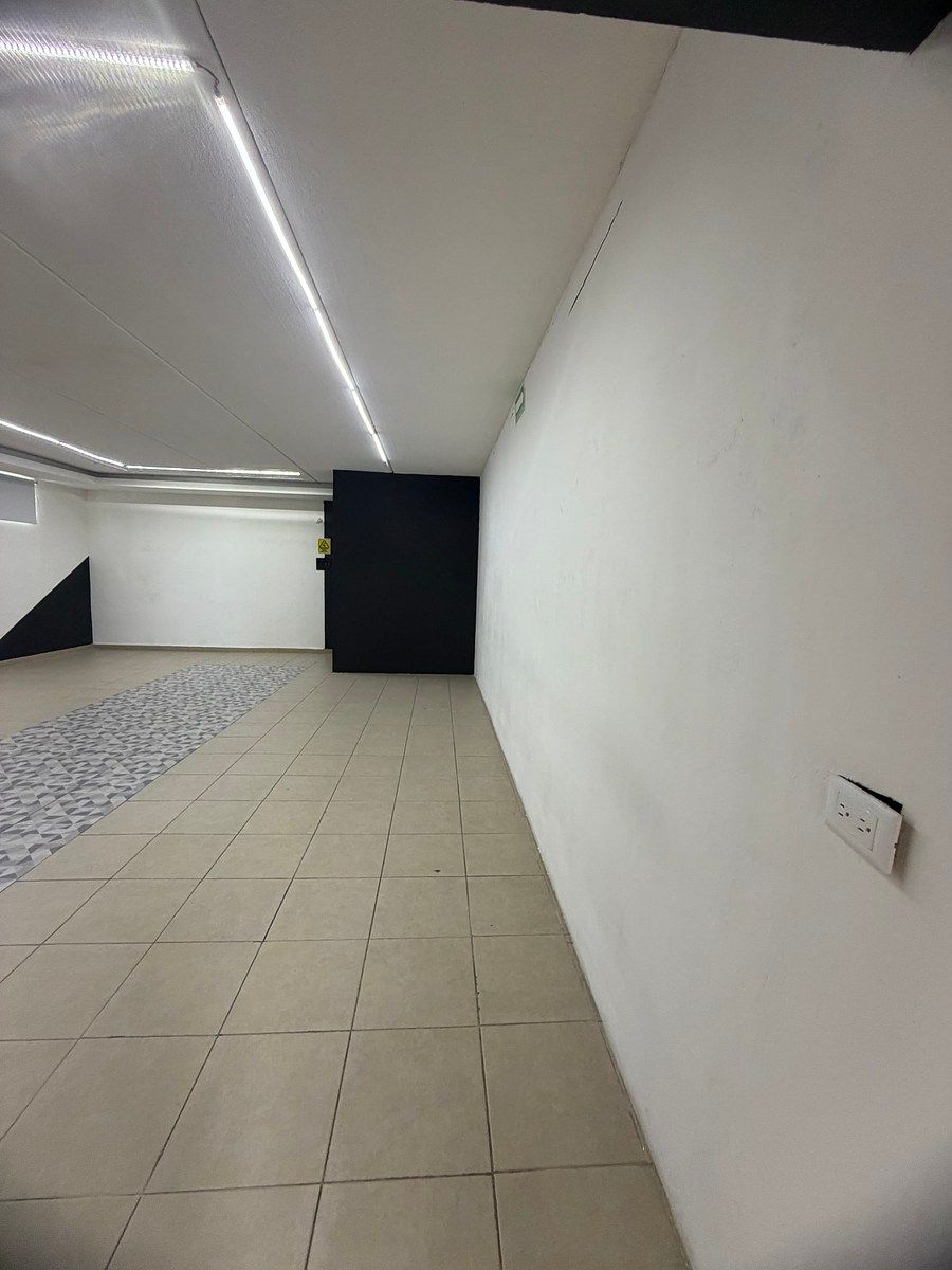 Loja em shopping em Villas La Hacienda, Mérida, foto 4 de 6