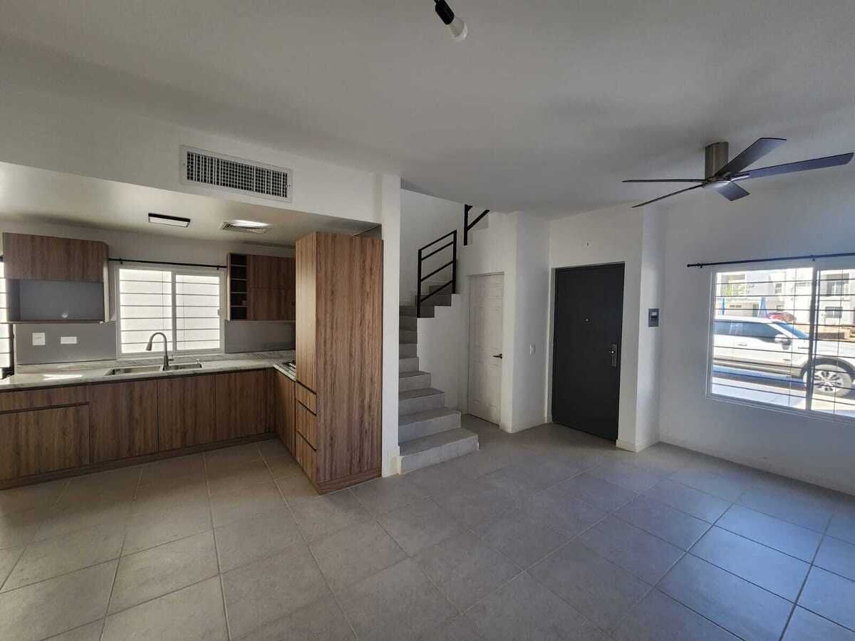 House in Romanzza, Chihuahua, photo 4 of 18
