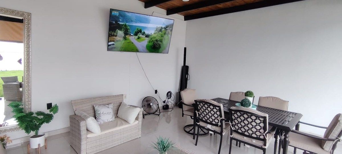 Sala de entretenimiento, photo 2 of 14