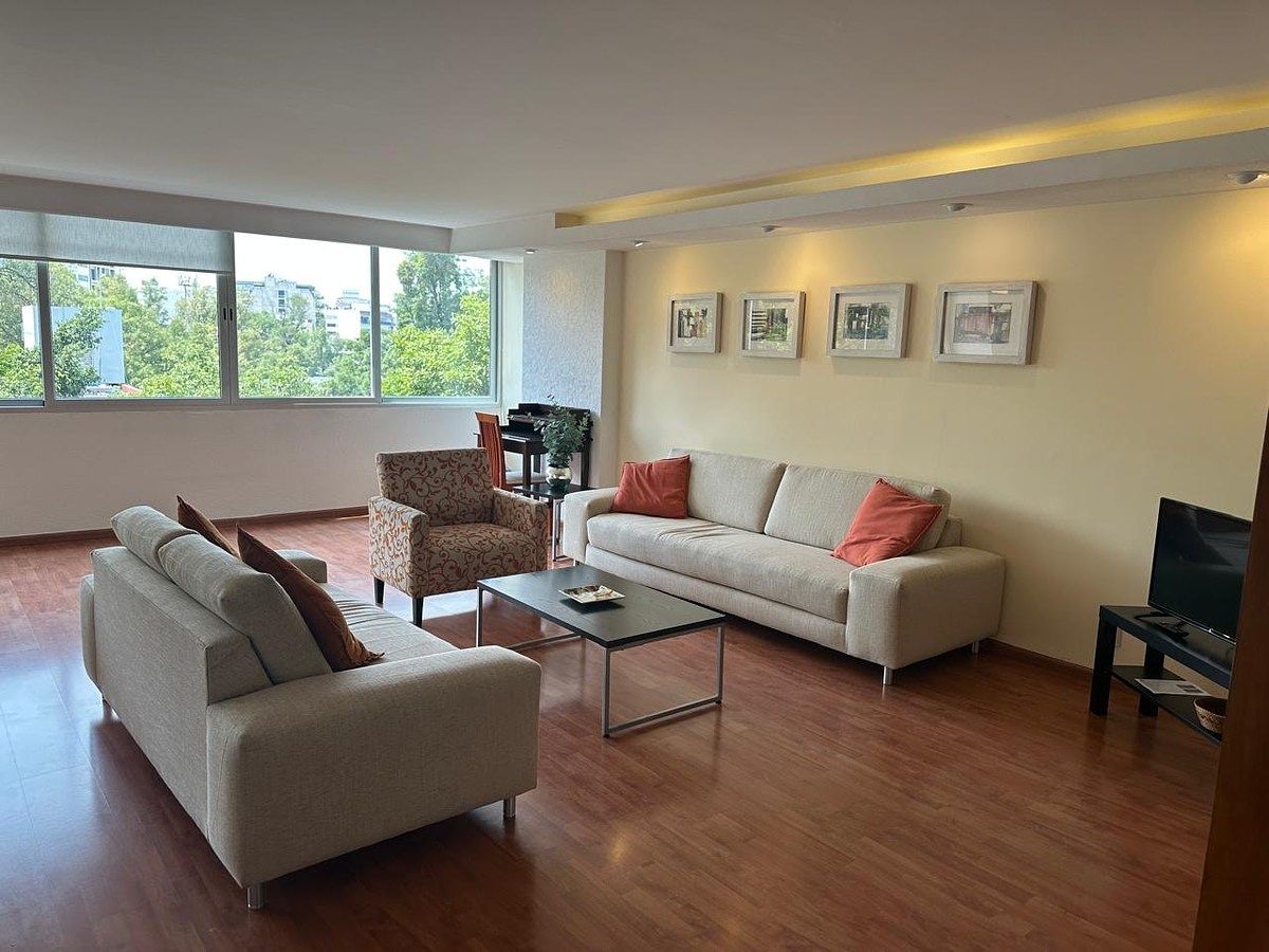 Apartment in Lomas de Chapultepec III Sección, Miguel Hidalgo, photo 2 of 10