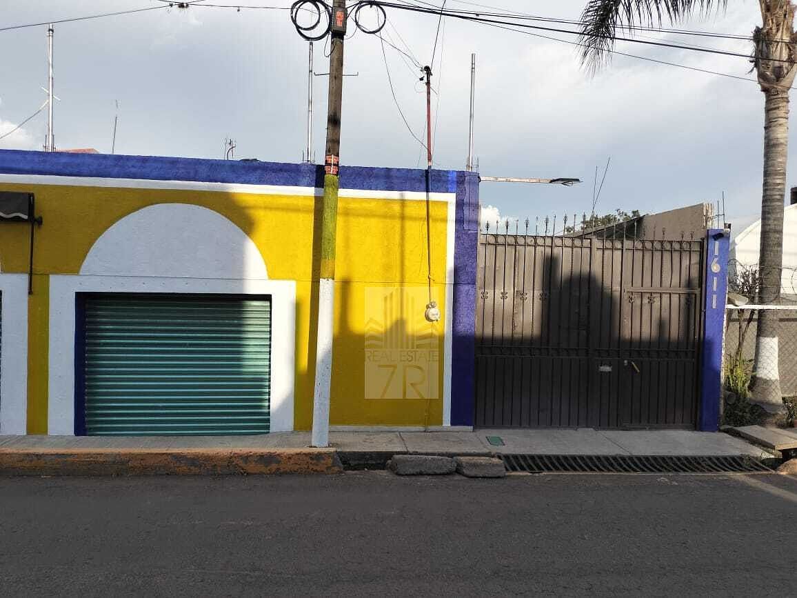 "OPORTUNIDADE PARA INVESTIDORES" Casa na Avenida Principal, foto 1 de 13