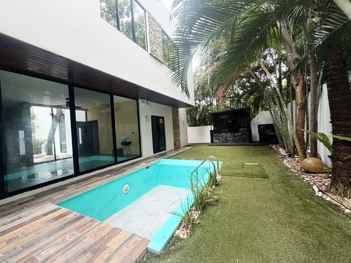 Casa en Yucatán Country Club, Mérida, foto 2 de 21