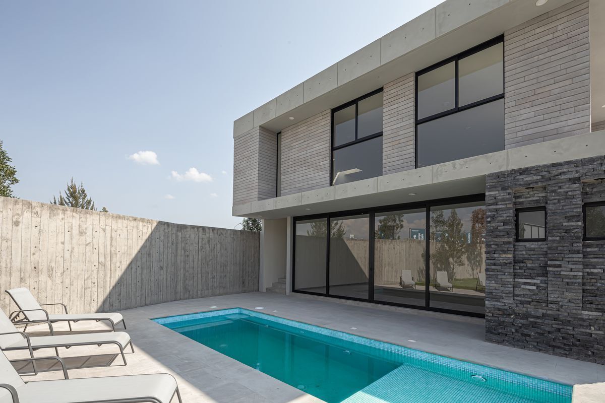 Casa en Venta en Altos Juriquilla | Condominio Quianá | Para inversión - foto 2