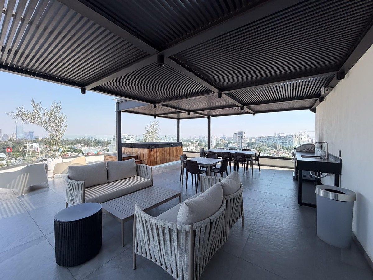 Department for sale by the UAG, photo 1 of 21