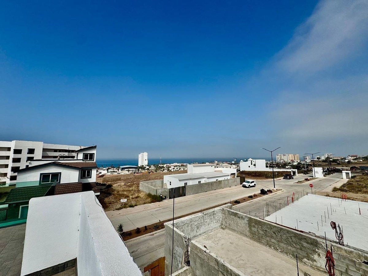 House in Lienzo Charro, Playas de Rosarito, photo 35 of 42