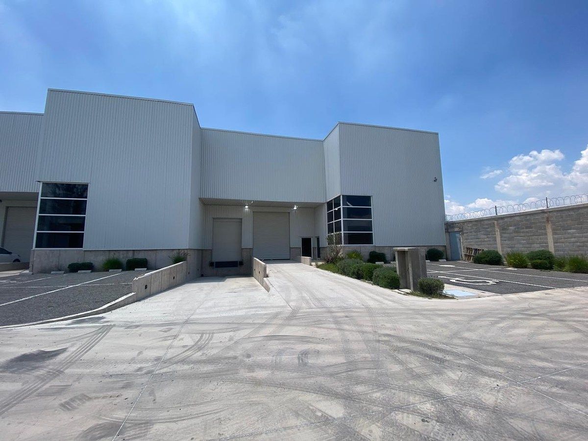 Commercial Storage Unit in Calamanda, El Marqués, photo 3 of 6