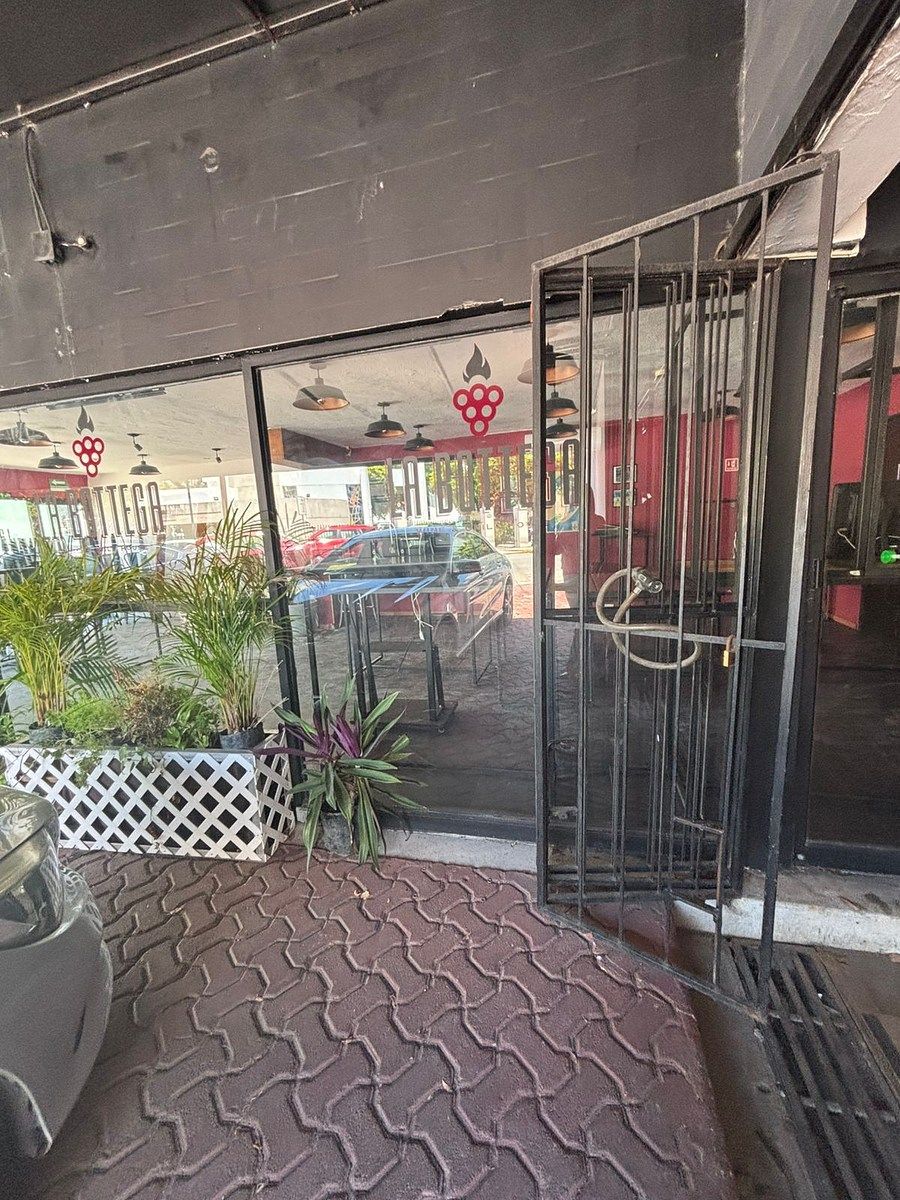 Local comercial en Paseo de Montejo, Mérida, foto 4 de 8