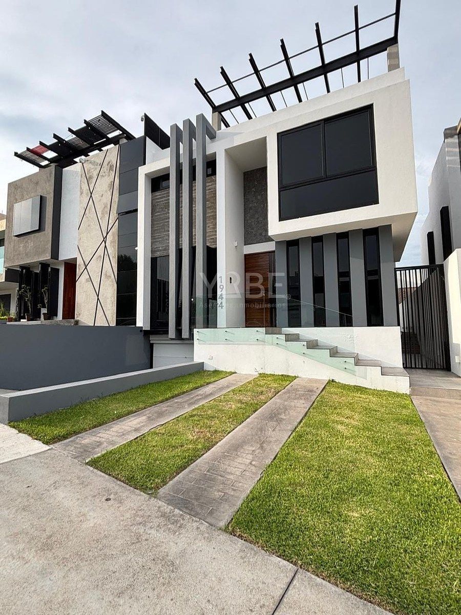 En venta CASA DE LUJO en Valle Imperial, foto 1 de 20