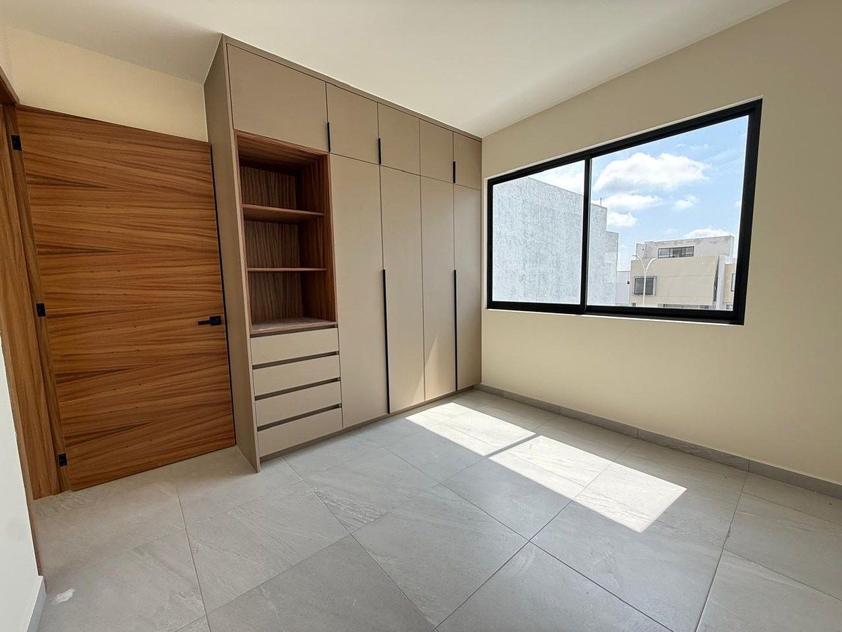 Casa em Zákia, El Marqués, foto 18 de 24
