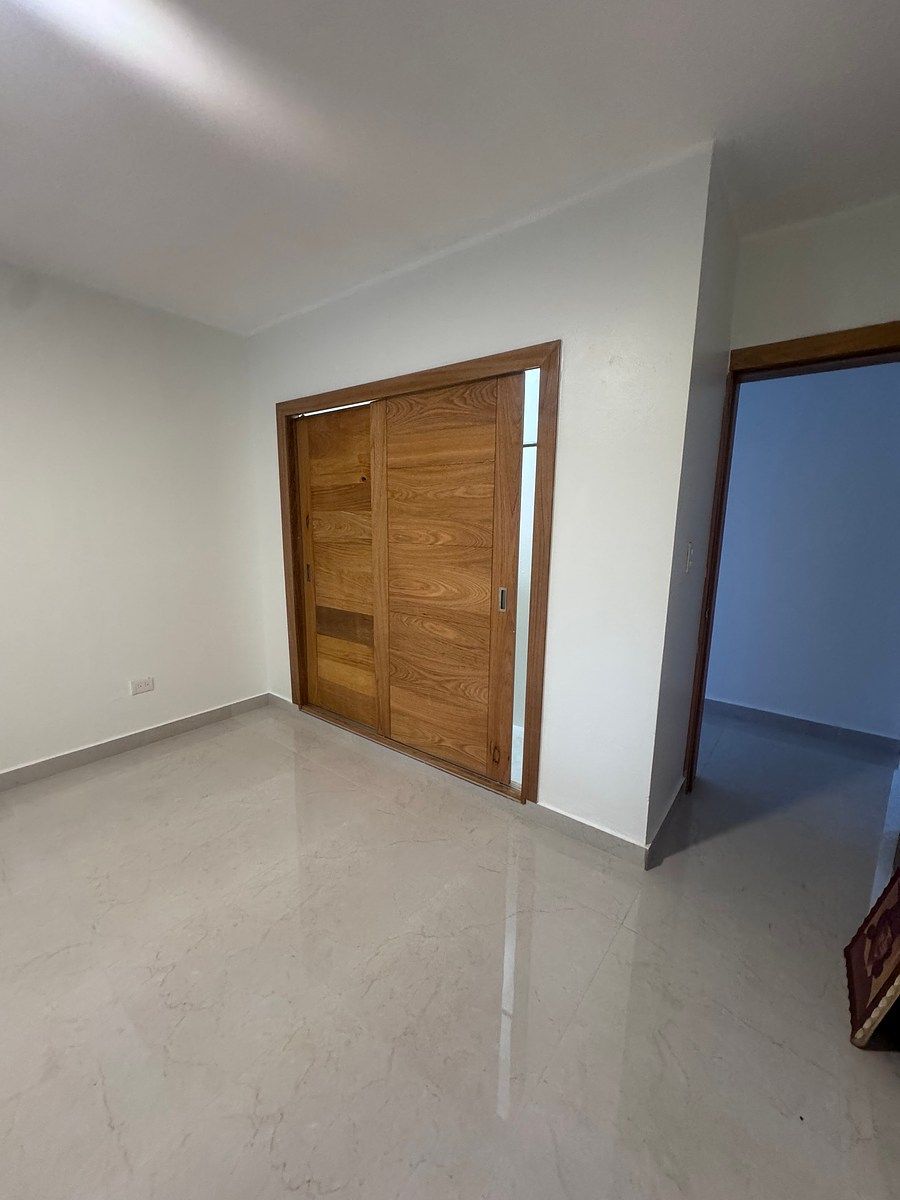 Closet dorm 1, foto 8 de 26