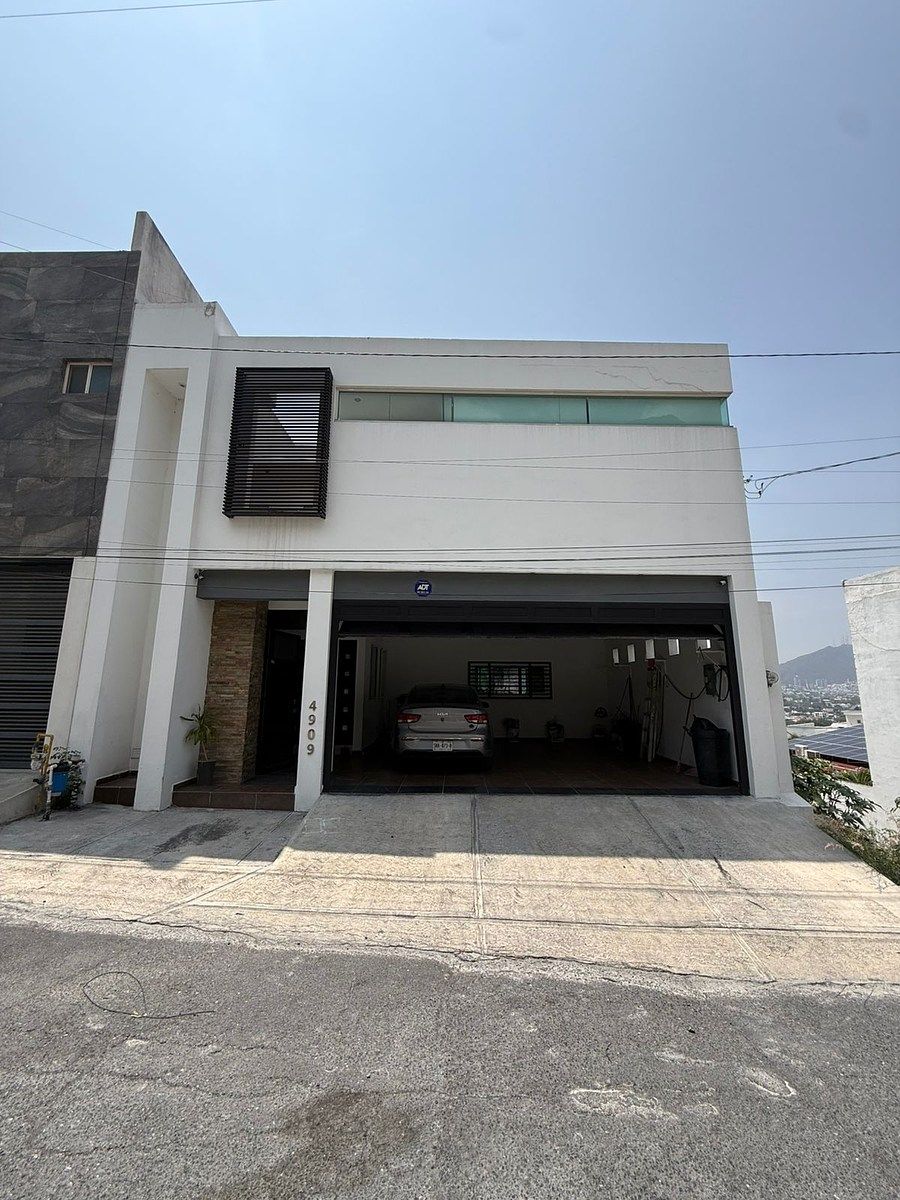 Casa em Prados de la Silla, Monterrey, foto 2 de 20