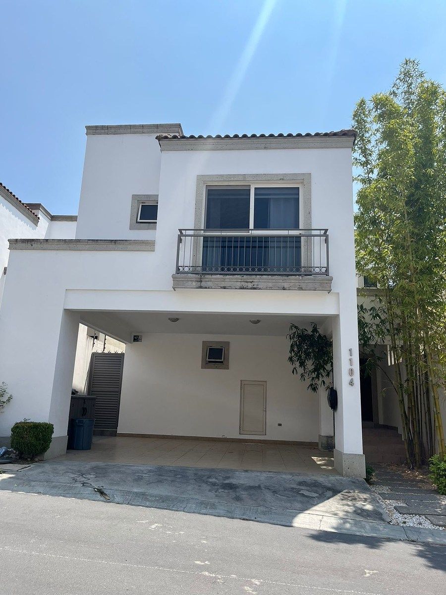 CASA À VENDA NO VISTANCIAS 2 SETOR, foto 1 de 24
