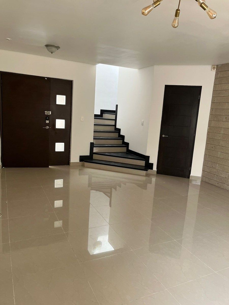 Casa em Vistancias 2 Sector, Monterrey, foto 3 de 24