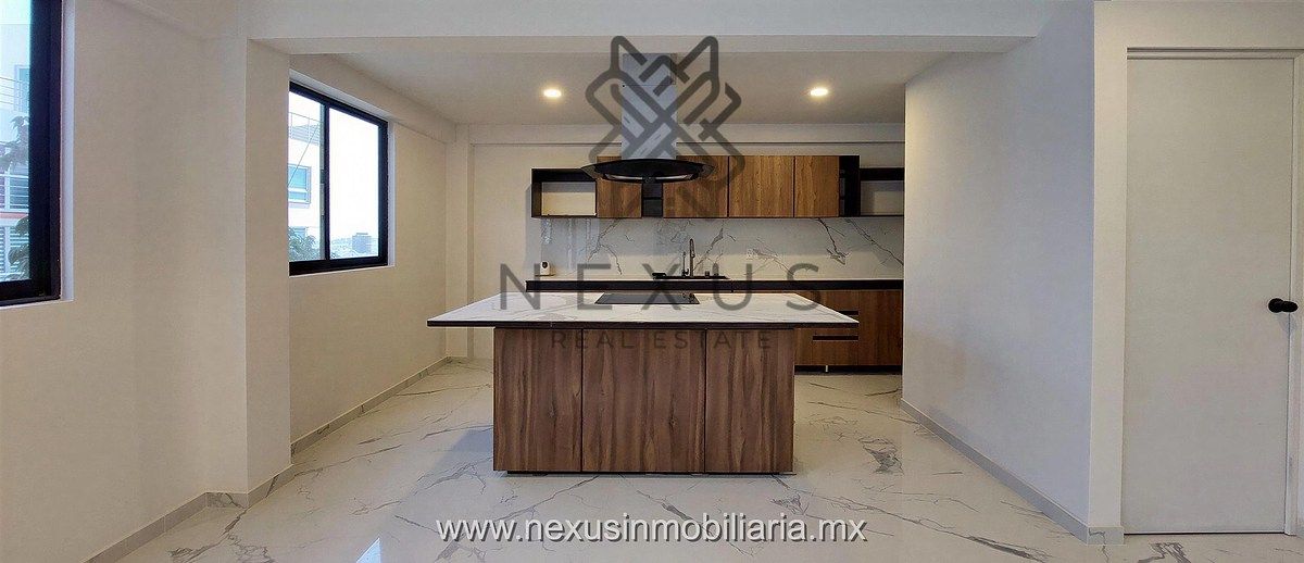 Acogedora town house con amplios espacios termina de personalizar H, foto 1 de 24