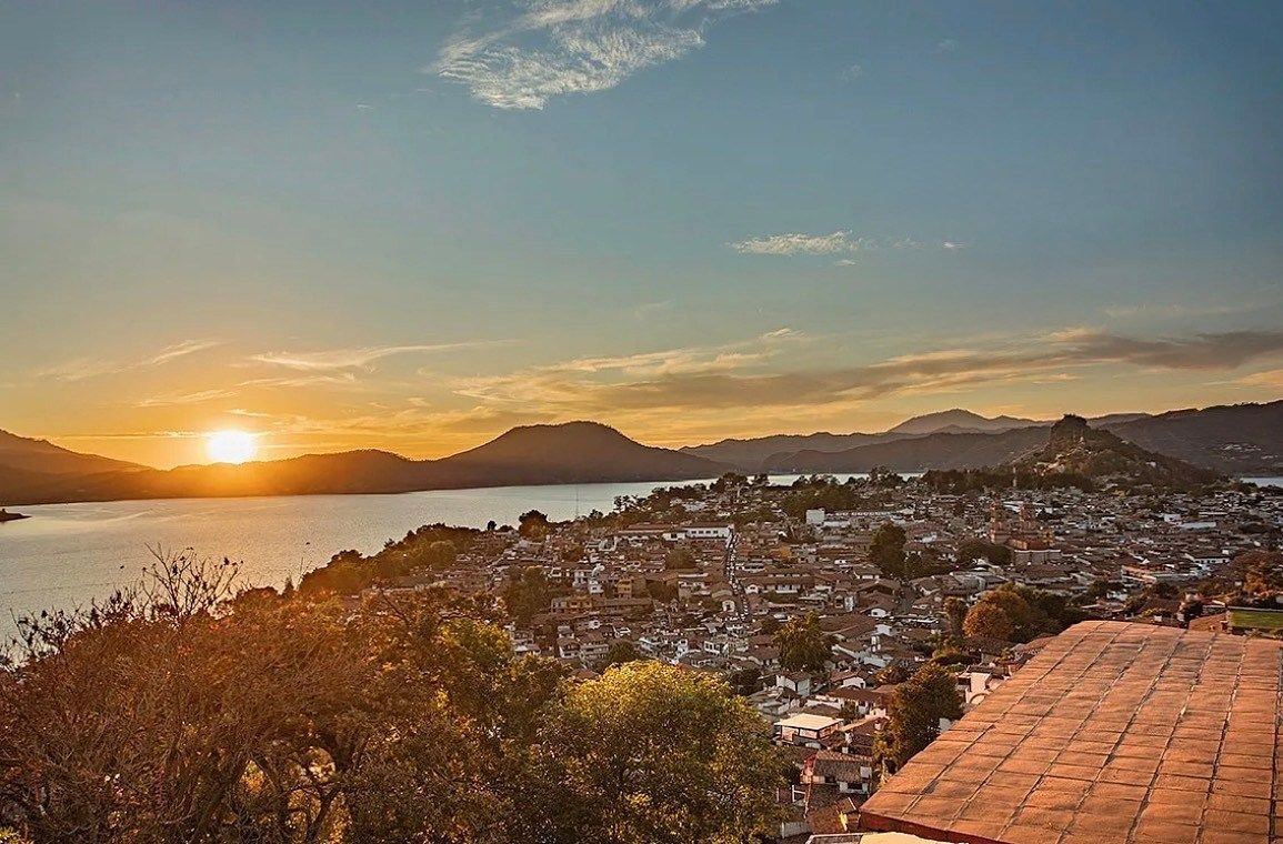 Casa em Santa María Ahuacatlan, Valle de Bravo, foto 13 de 51