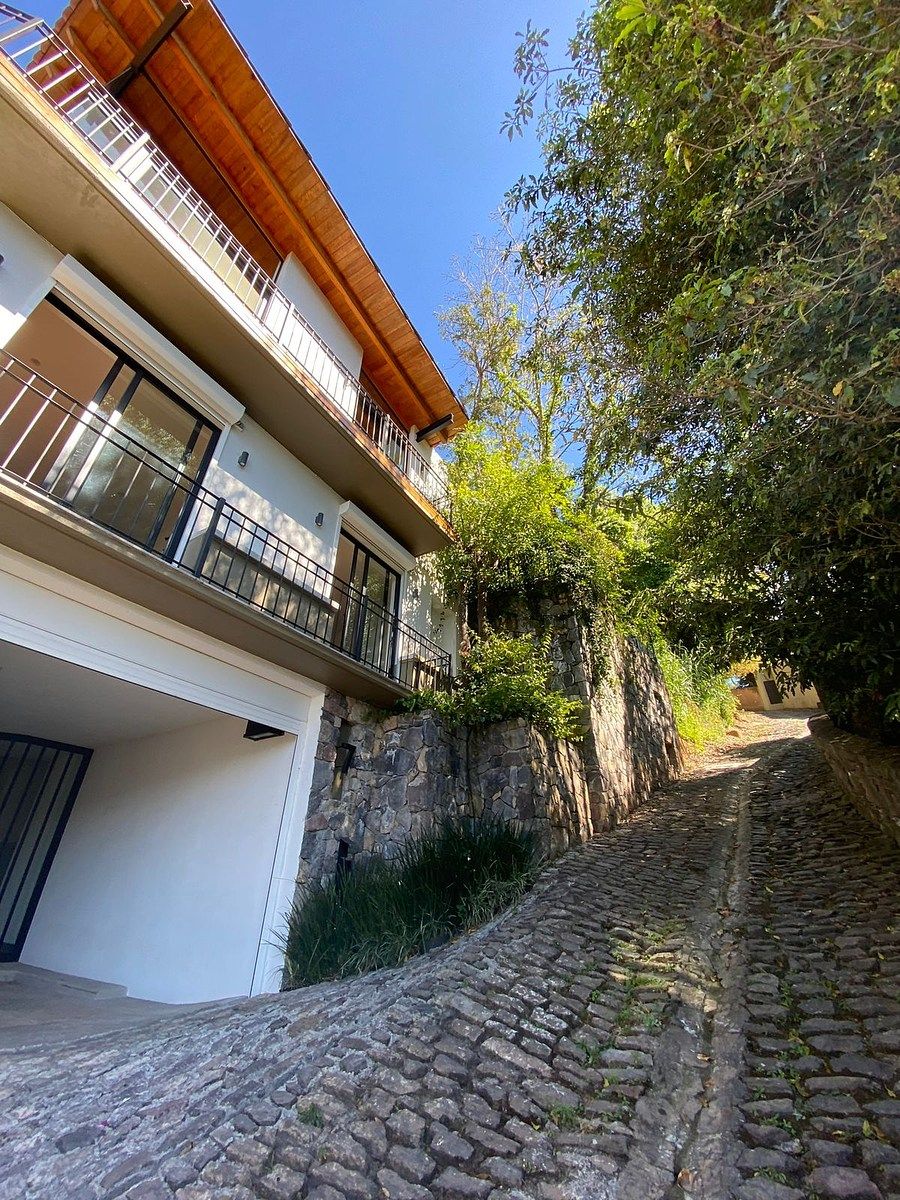 Casa em Santa María Ahuacatlan, Valle de Bravo, foto 47 de 51