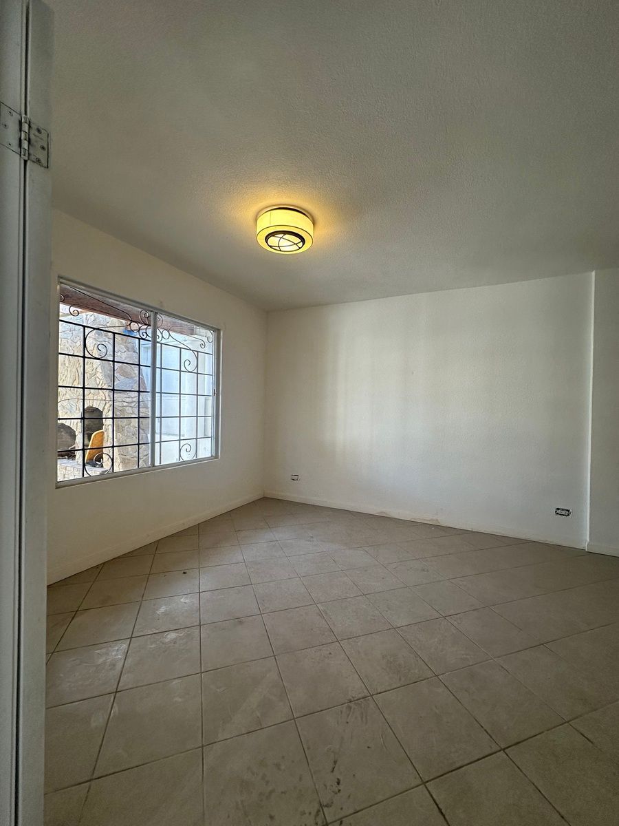 House in Arboledas, Tijuana, photo 3 of 32