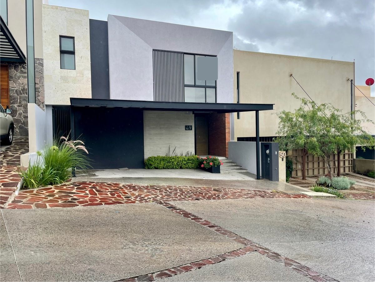 Casa nueva en venta con recamara en planta baja en Altozano Querétaro, foto 1 de 21