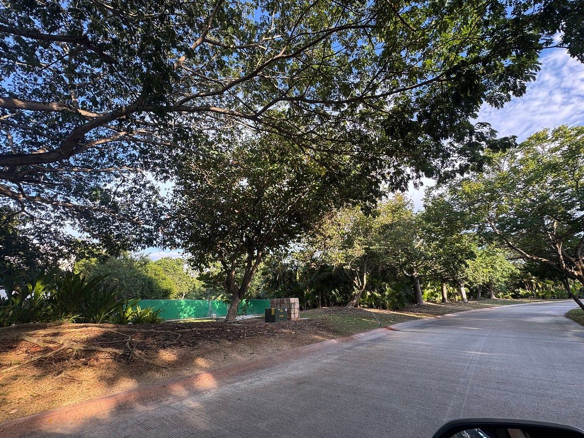 Terreno na Avenida Jaguar Yucatán Country Club, foto 1 de 2