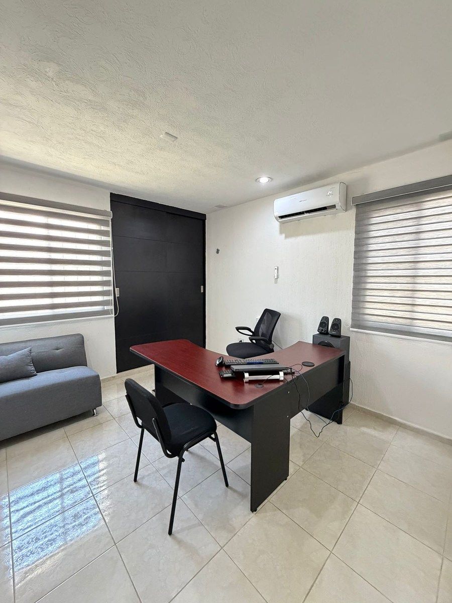 Casa em Los Héroes, Mérida, foto 2 de 25