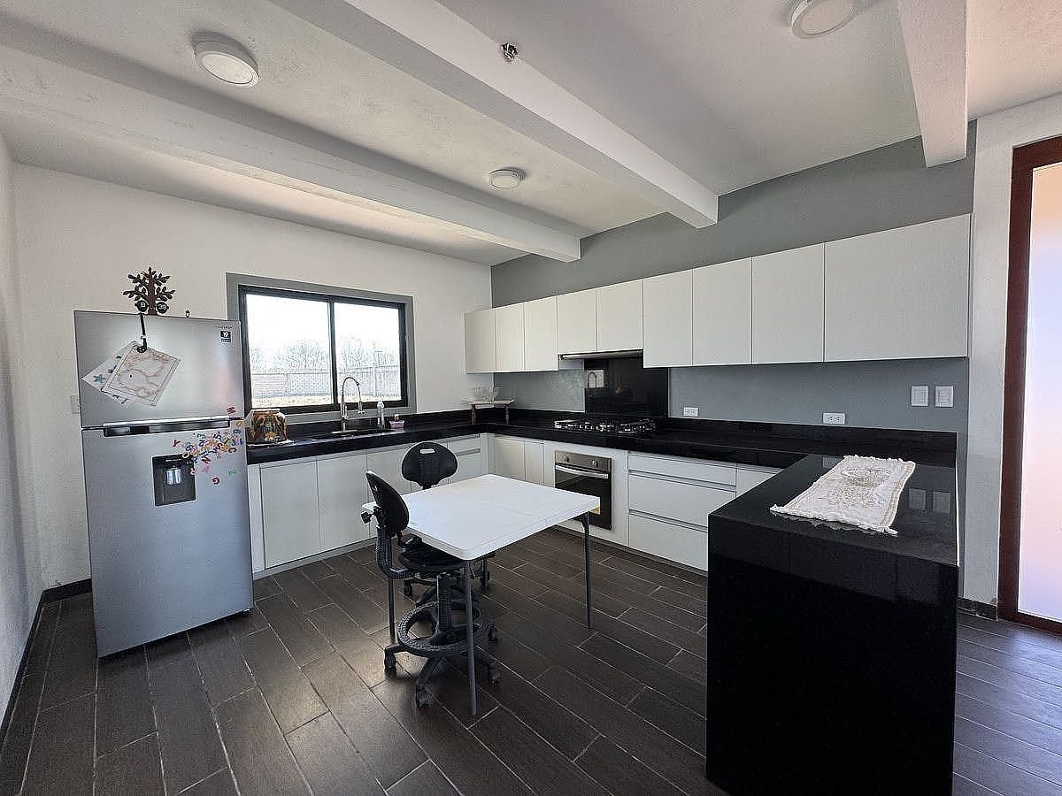 Loft à Venda em Tamanche em terreno de 600 m², foto 1 de 21