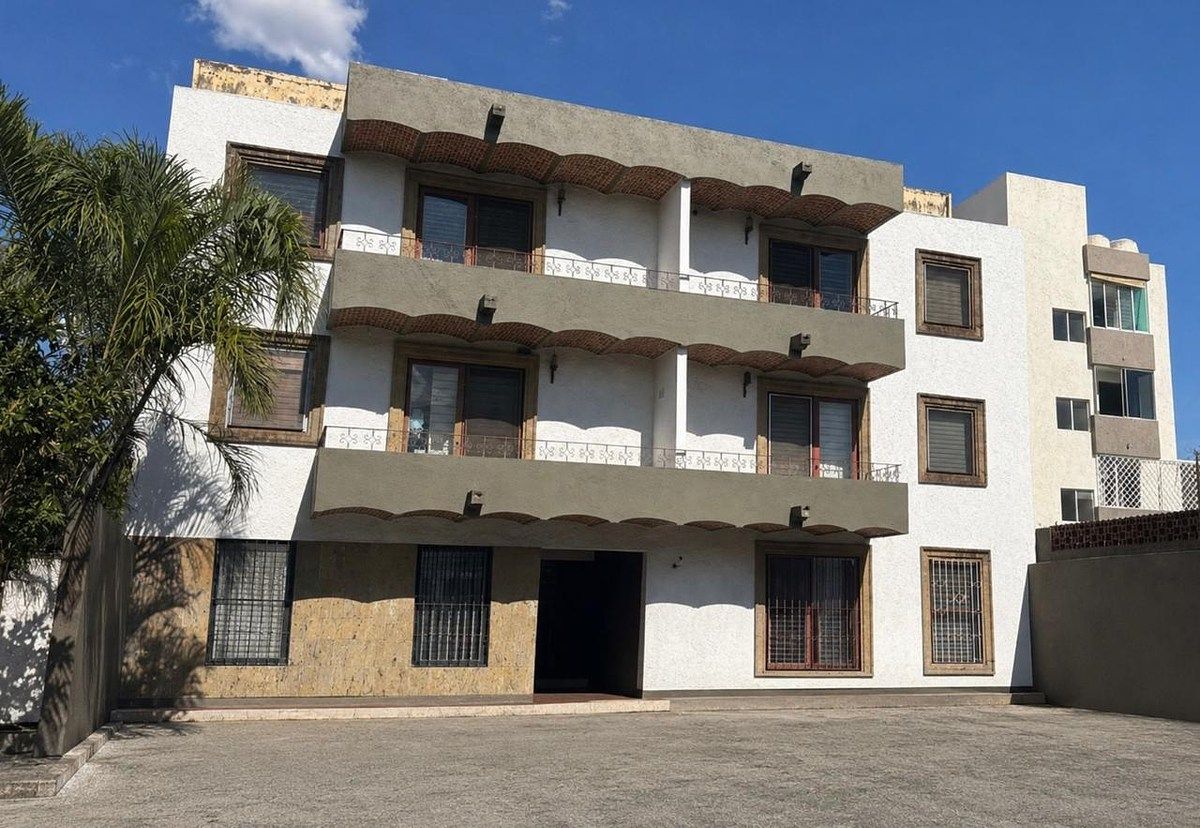 ESTADO ACTUAL DE FACHADA, foto 1 de 2