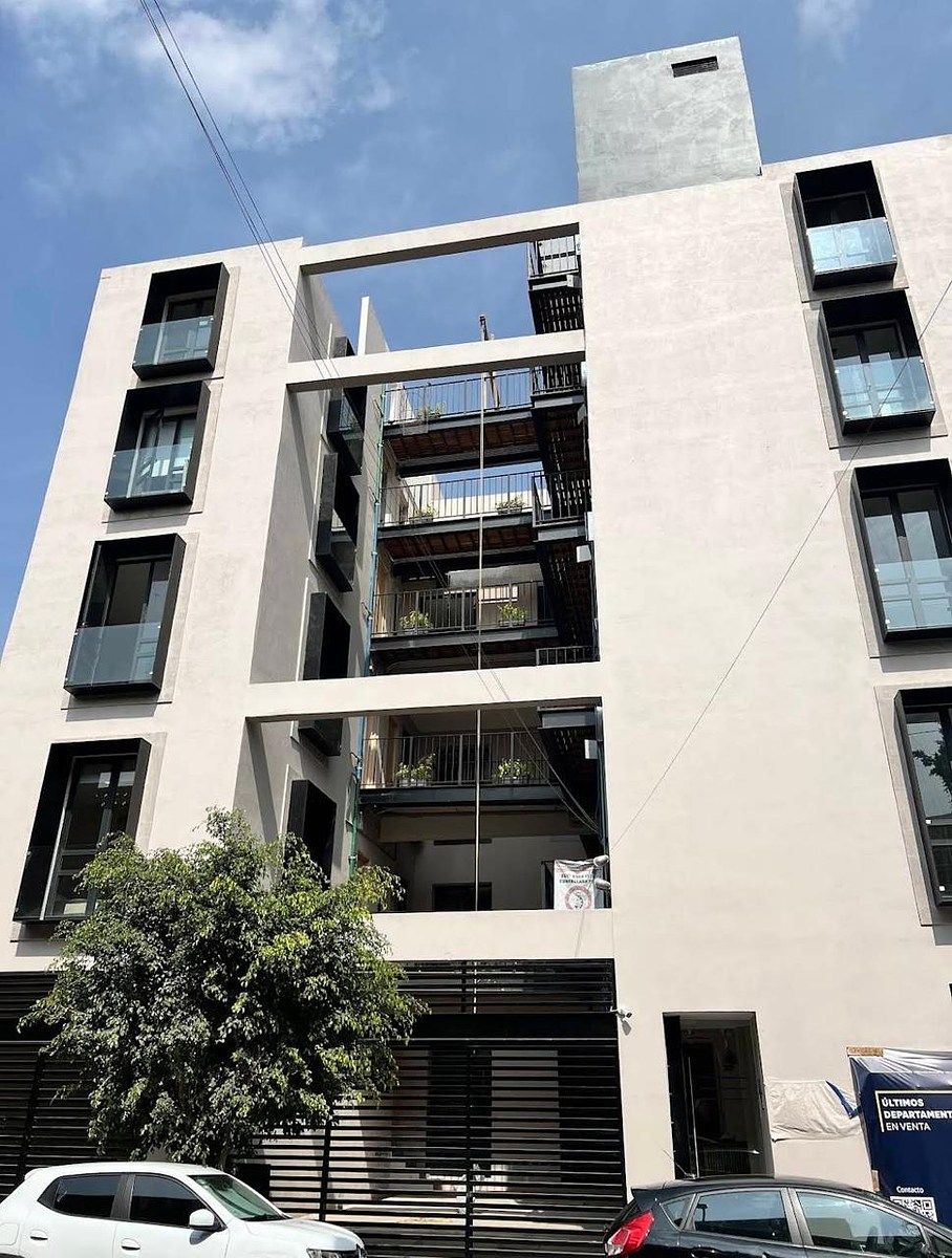 Fachada del Edificio, photo 1 of 8