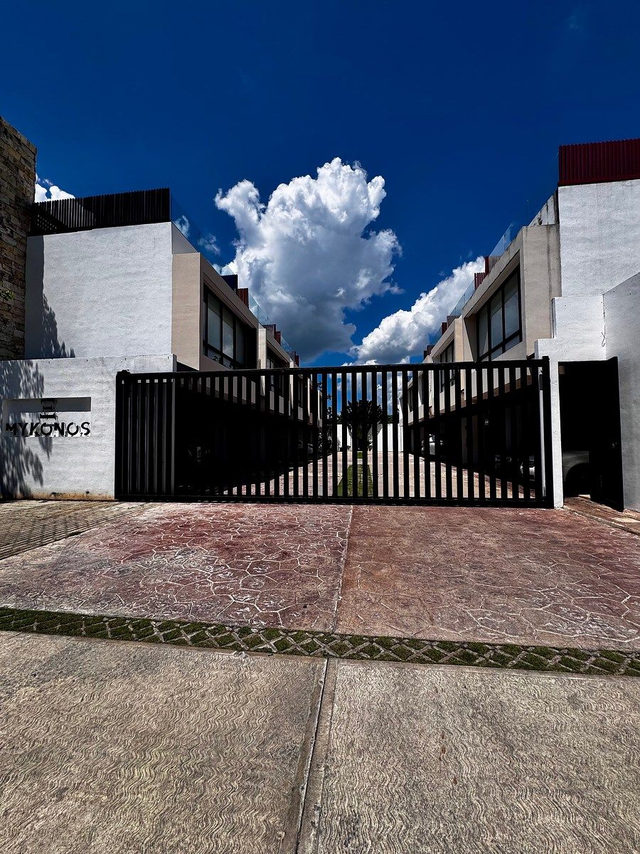 Casa para Alugar com 3 Quartos e Jacuzzi no Terraço, em Temozón Norte Mérida Yu, foto 1 de 47