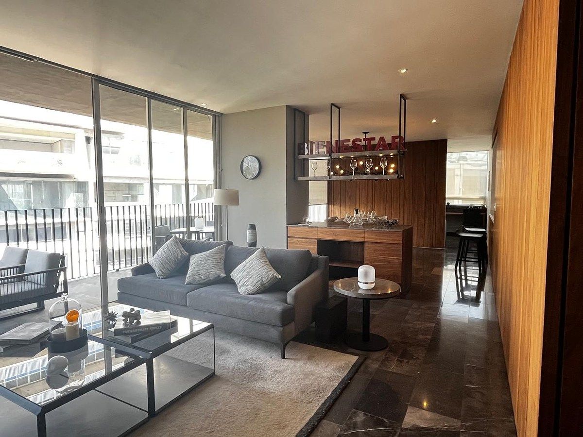 Spacious Apartment for SALE in Bosque Real., photo 1 of 21