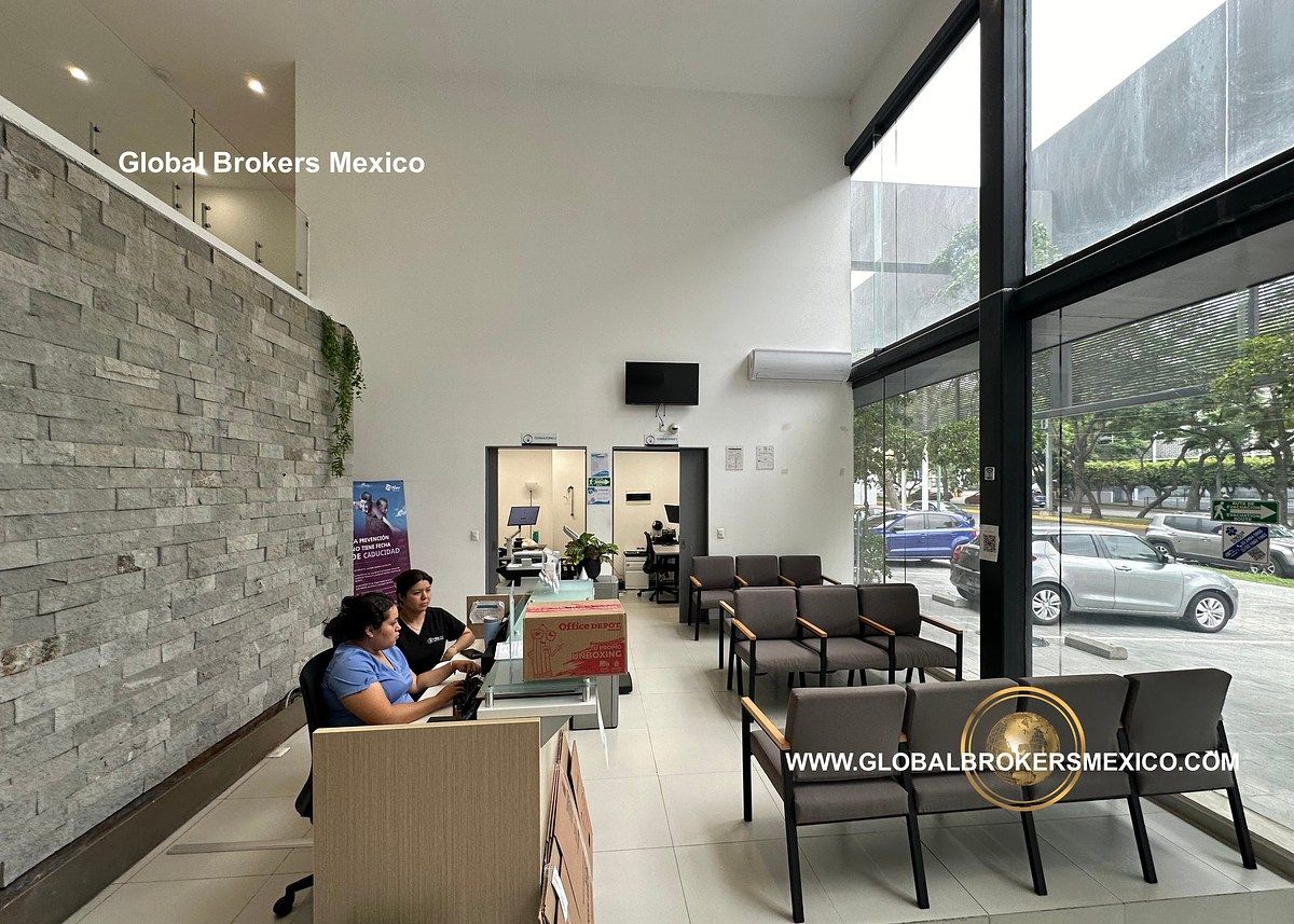 Retail Space in Jardines del Bosque Centro, Guadalajara, photo 10 of 28