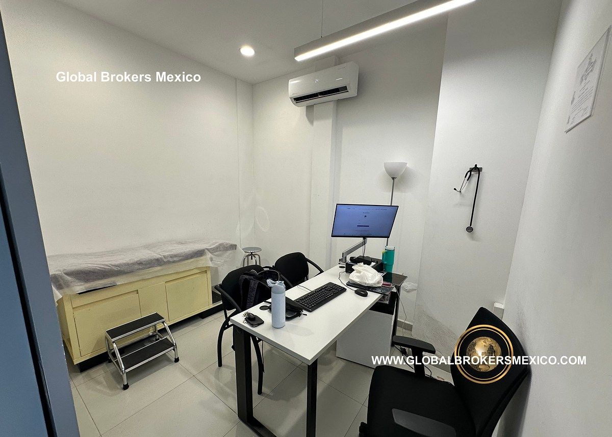 Retail Space in Jardines del Bosque Centro, Guadalajara, photo 6 of 28