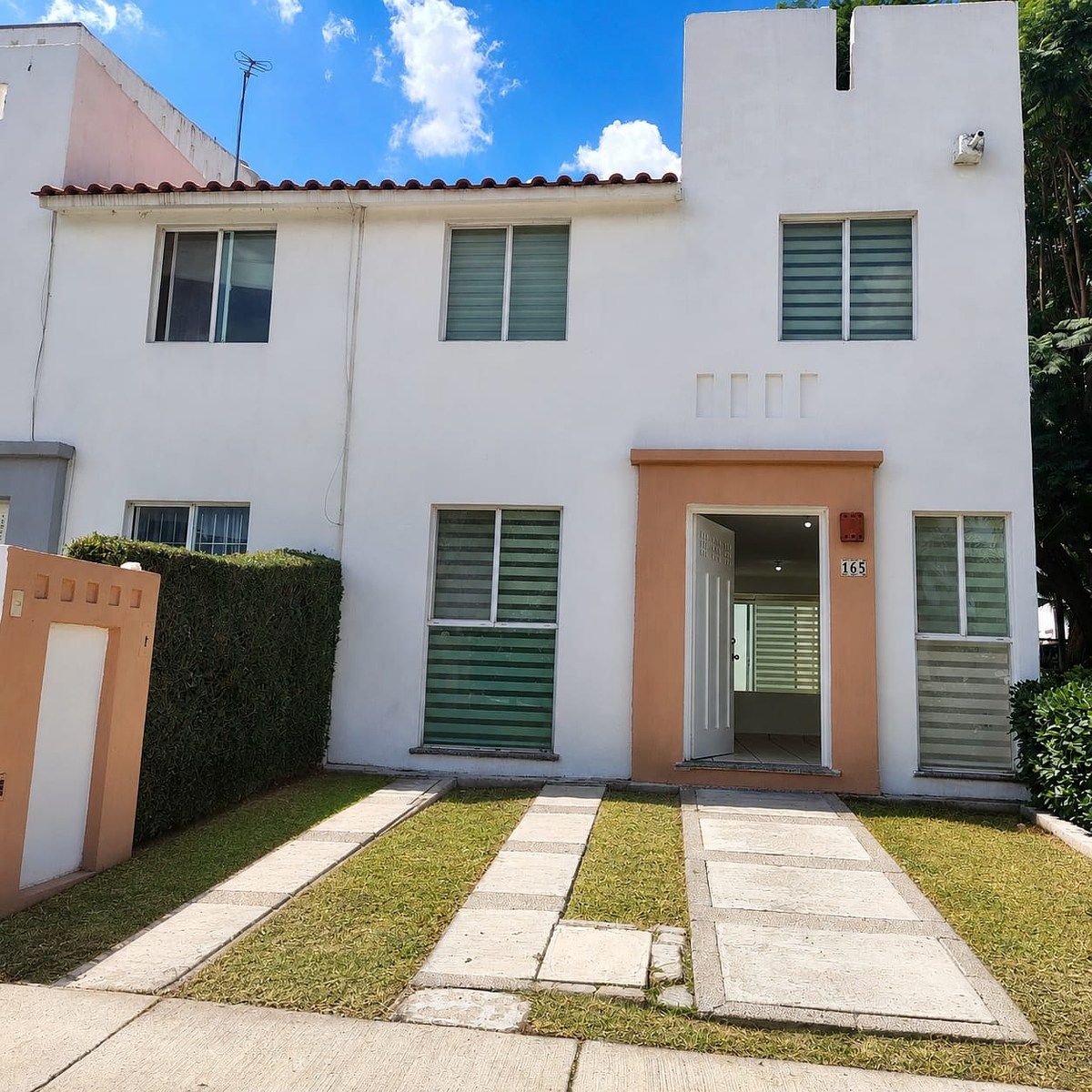 CASA EN VENTA EN EL PALMAR LEON ZONA NORTE, foto 1 de 29
