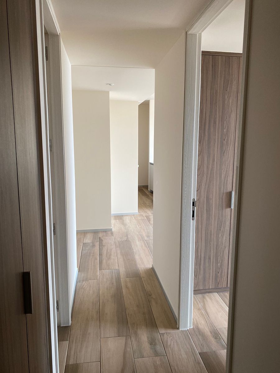PASILLO, photo 9 of 14