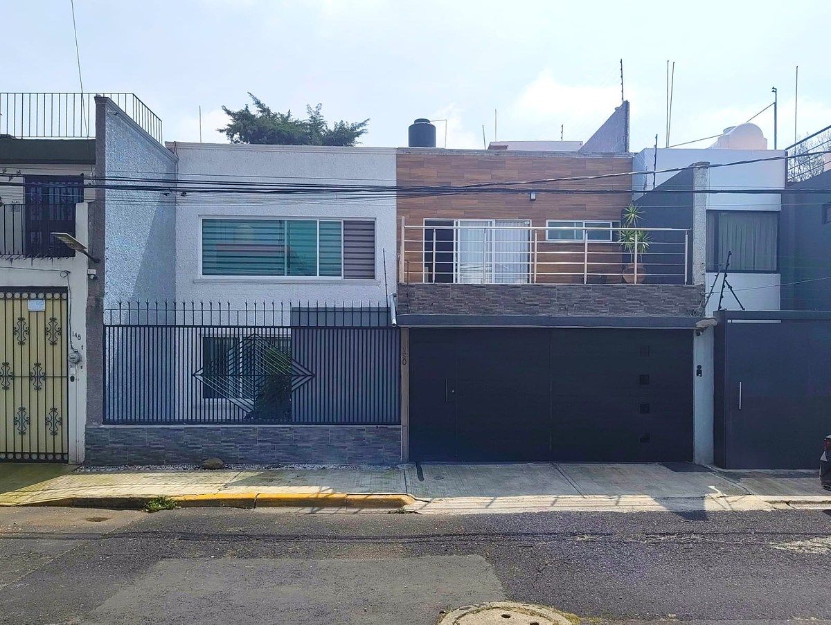 House in Campestre Churubusco, Coyoacán, photo 2 of 50