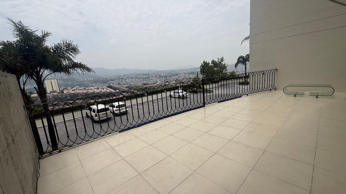 Apartment in Bosque Real, Huixquilucan, photo 2 of 46