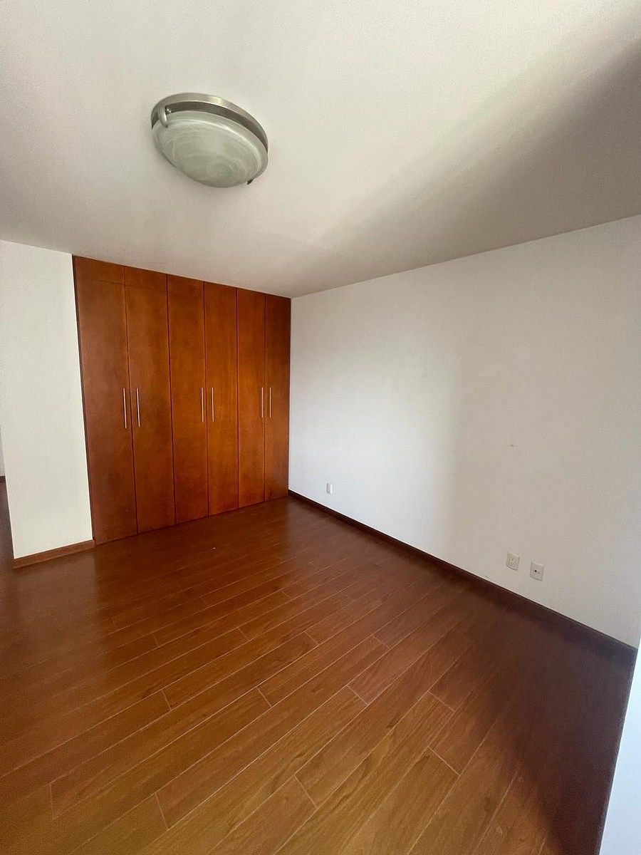 Apartamento en renta en zona 15 - Image 5