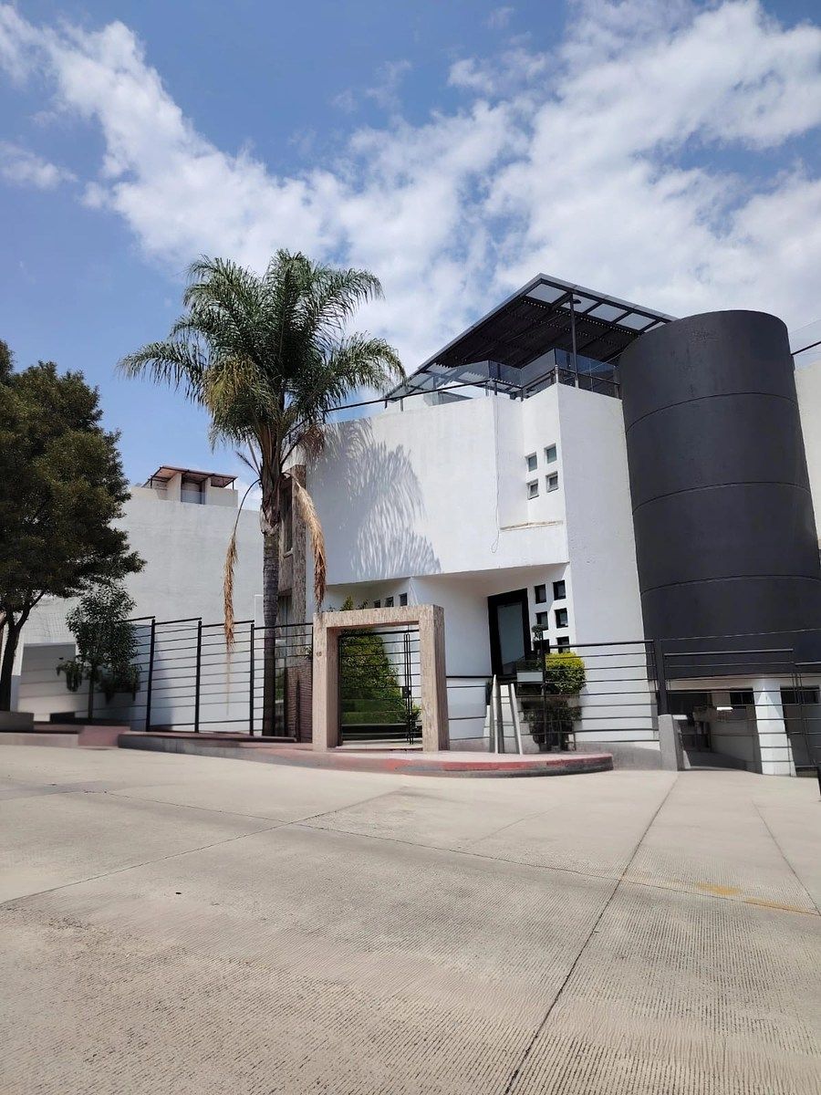 Casa para Aluguel / Venda na 6ª Seção de Lomas Verdes, Naucalpan, foto 1 de 46