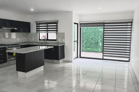Casa para Alugar no Loteamento Zimalta, Lote Areto, Tlaquepaque