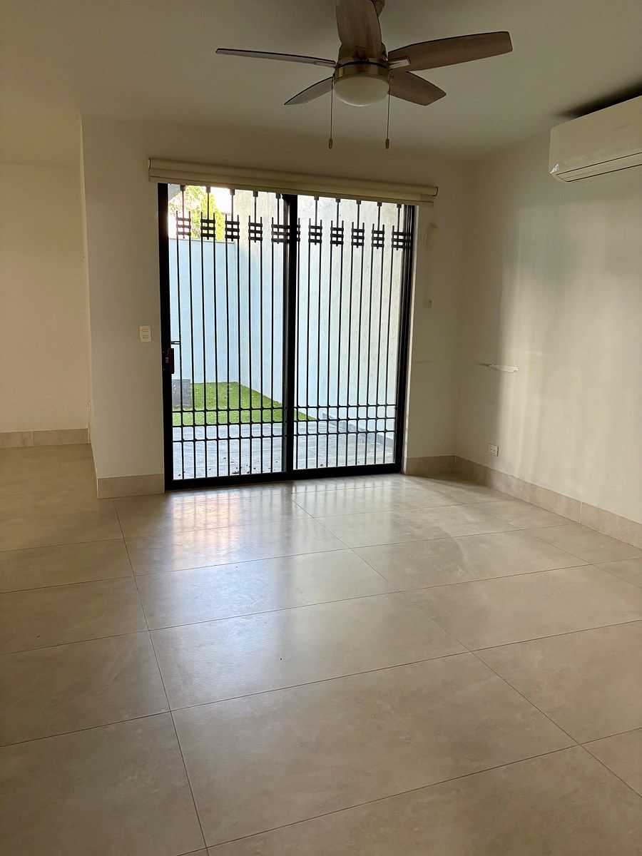 Casa em Ampliación Lomas del Campestre, San Pedro Garza García, foto 4 de 17