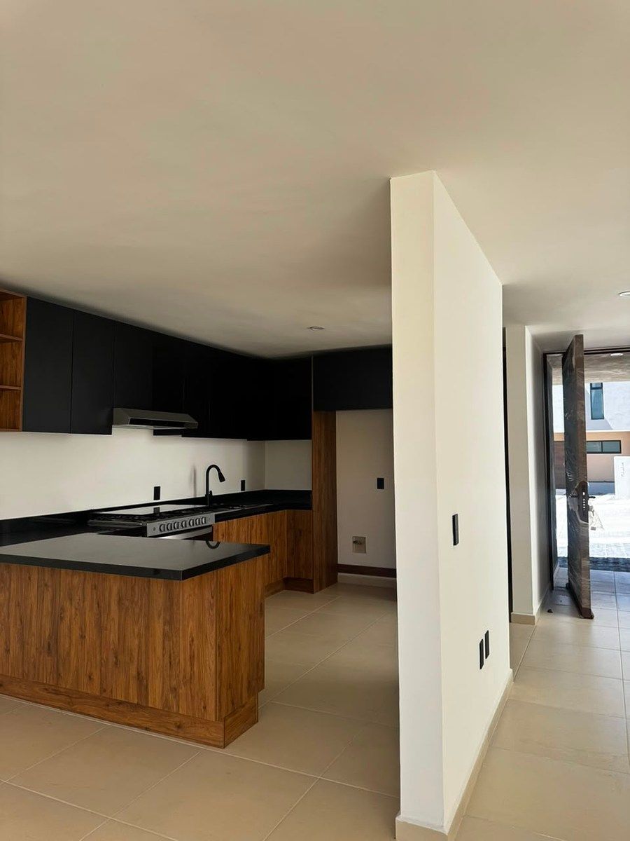Casa em Capital Sur, El Marqués, foto 5 de 10