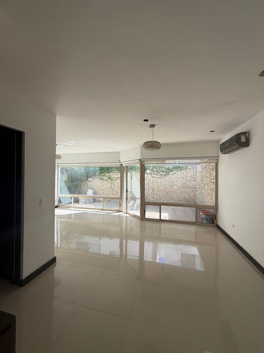 Casa en Rincón del Vergel, Monterrey, foto 2 de 23