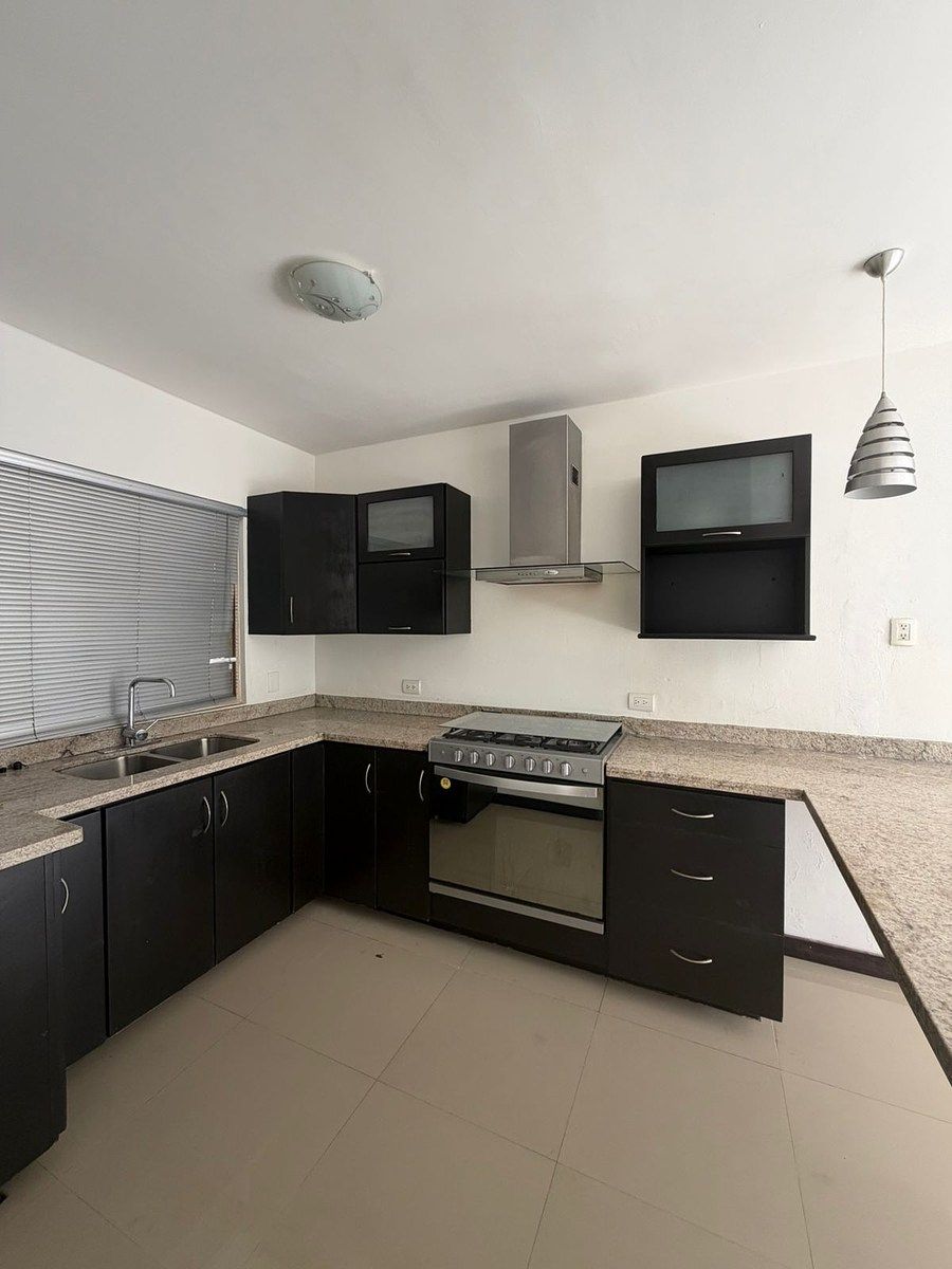 Casa en Rincón del Vergel, Monterrey, foto 5 de 23