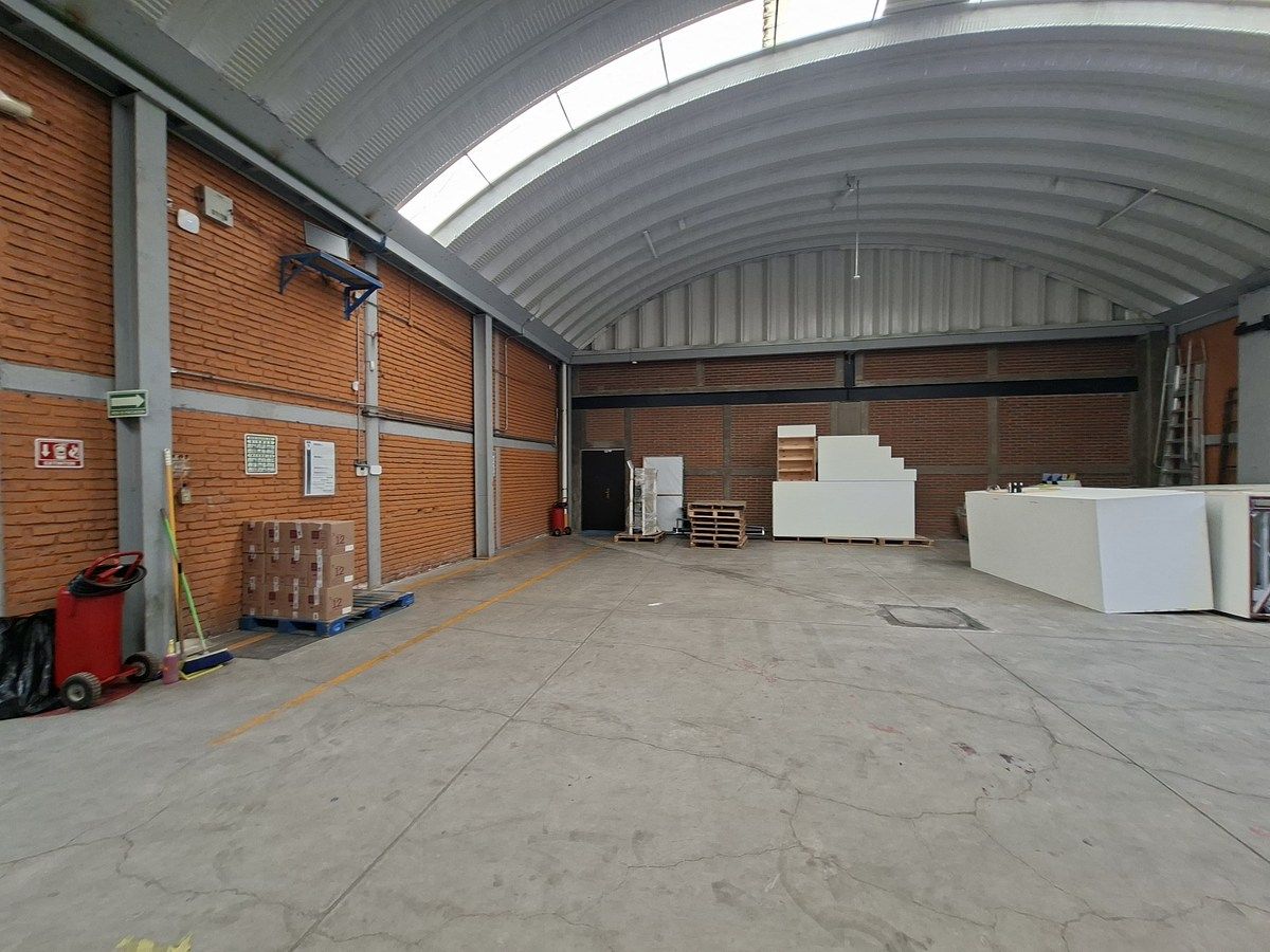 Commercial Storage Unit in La Laguna Ticomán, Gustavo A. Madero, photo 2 of 7