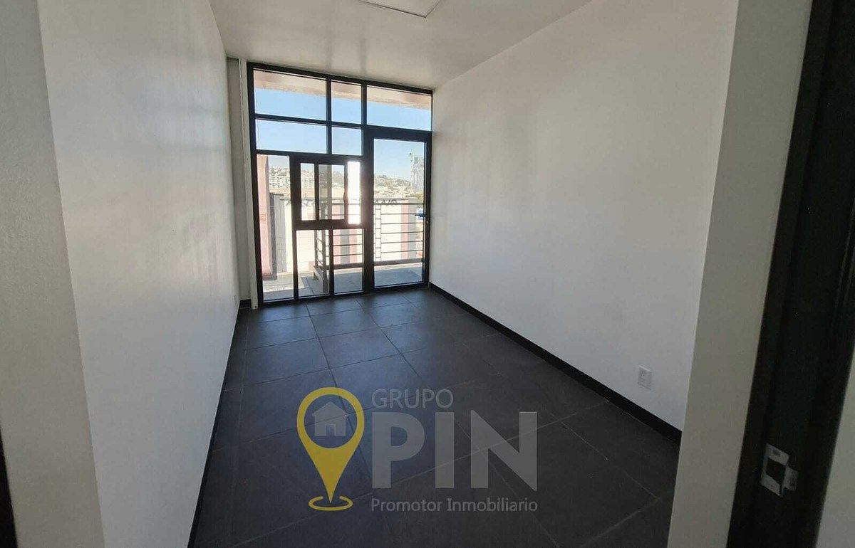 Building in Centro, Tijuana, photo 5 of 8