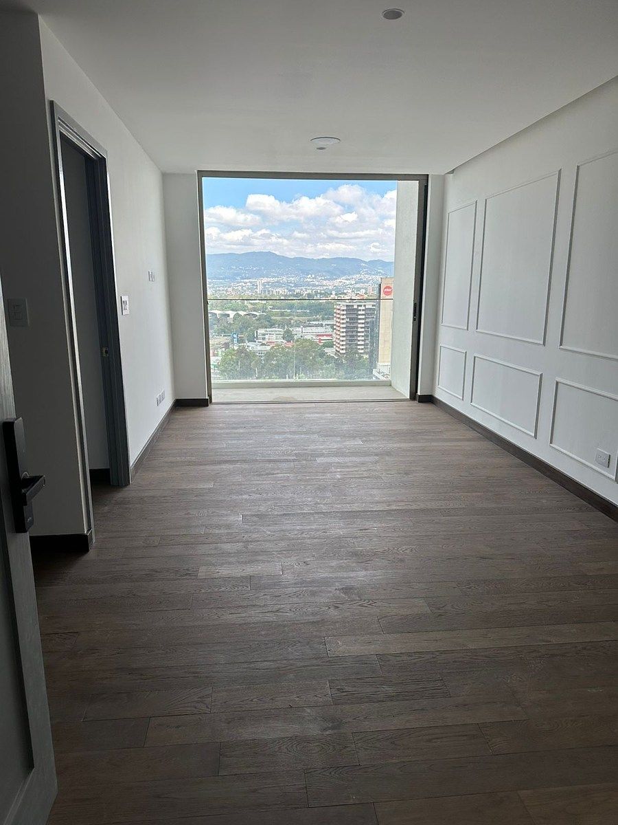 Apartamento en Venta | Zona 10, Edificio Atarah - Miniatura 2