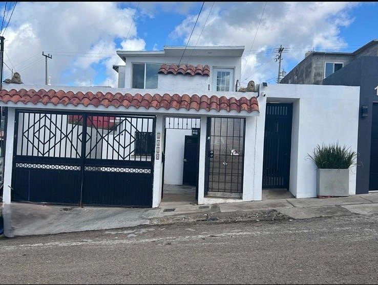 HOUSE FOR SALE IN ROSARITO! | 2 LEVELS, 2 INDEPENDENT UNITS, photo 1 of 43