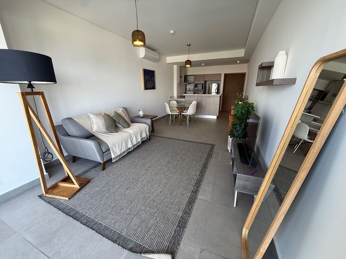 Apartamento Mobilado de 2 Quartos em Frente à Nova Embaixada dos EUA., foto 1 de 18