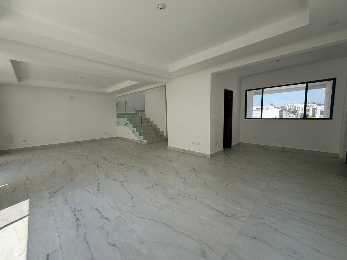 Casa em El Barrial, Santiago, foto 2 de 12