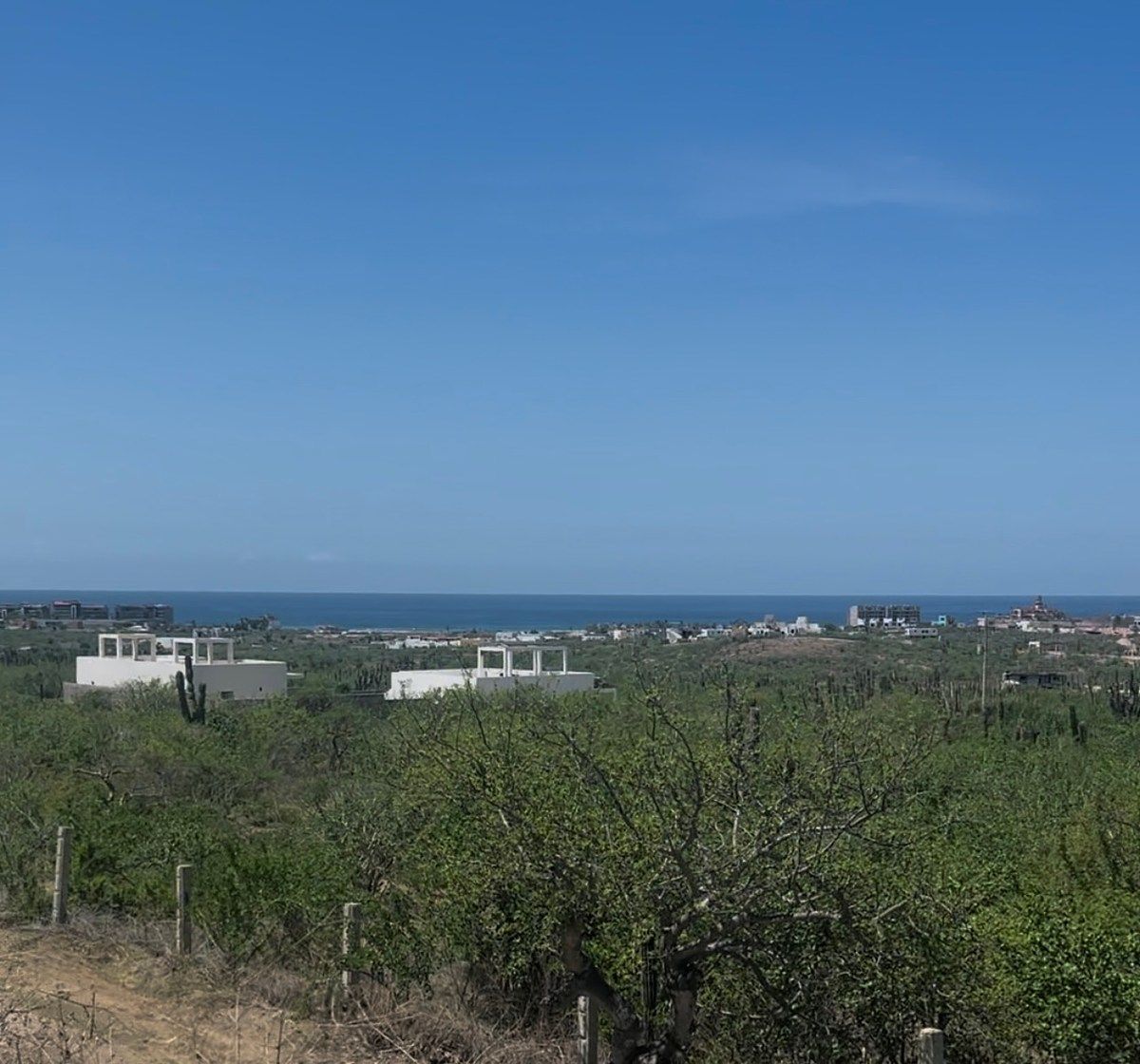 VENDA DE TERRENO EM CERRITOS FRENTE À ESTRADA, foto 1 de 6