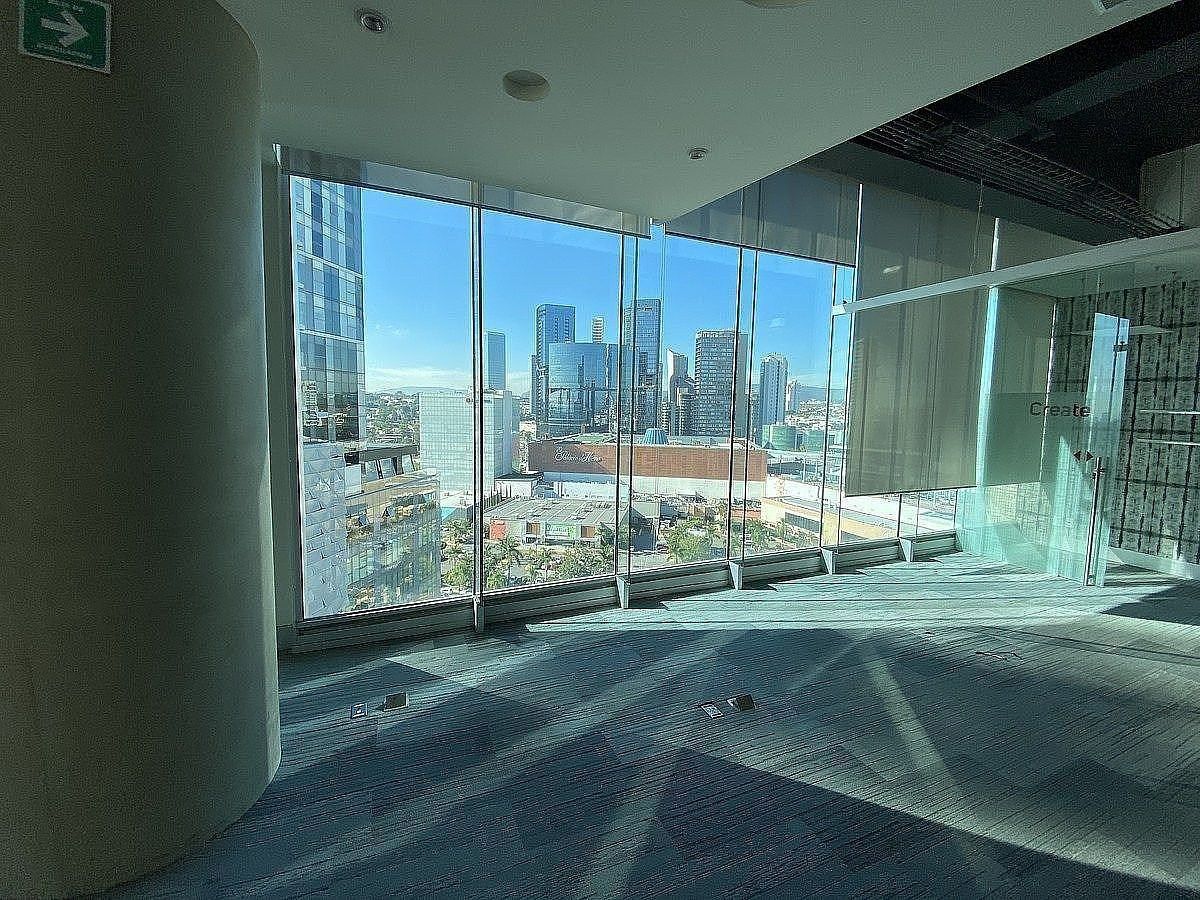 Sala Comercial em Puerta de Hierro, Zapopan, foto 2 de 13